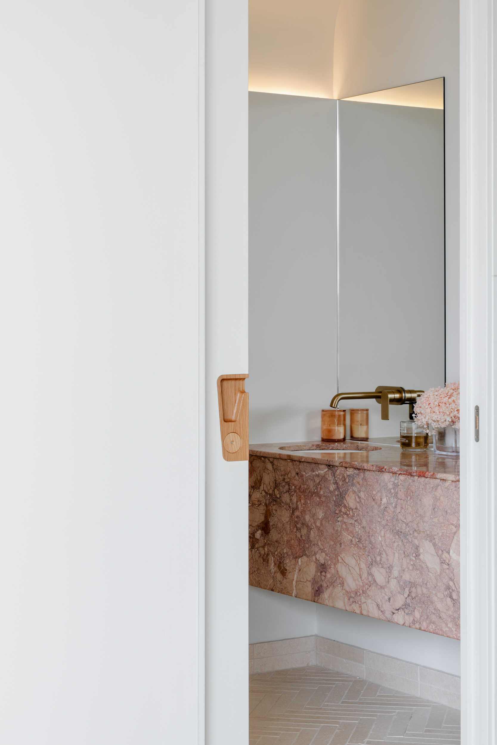 GatherCo KesiLimestone FabricArchitecture LukeShadbolt AmariHouse9 1760697683